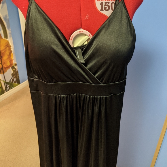 Vero Moda Black Silky shift dress - Picture 3 of 6